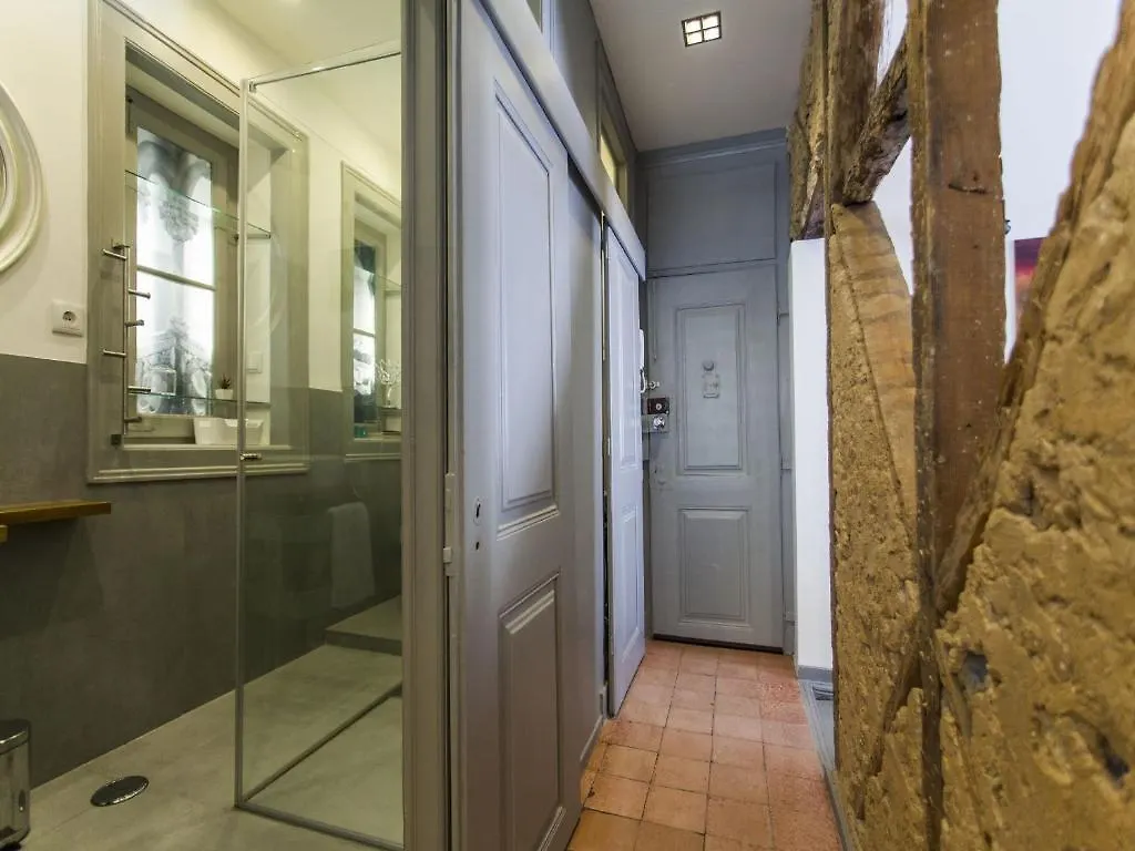 Historical Lisbon Apartments